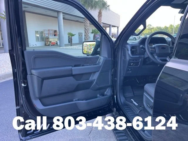 New 2026 Agate Black Metallic Ford XLT image 4