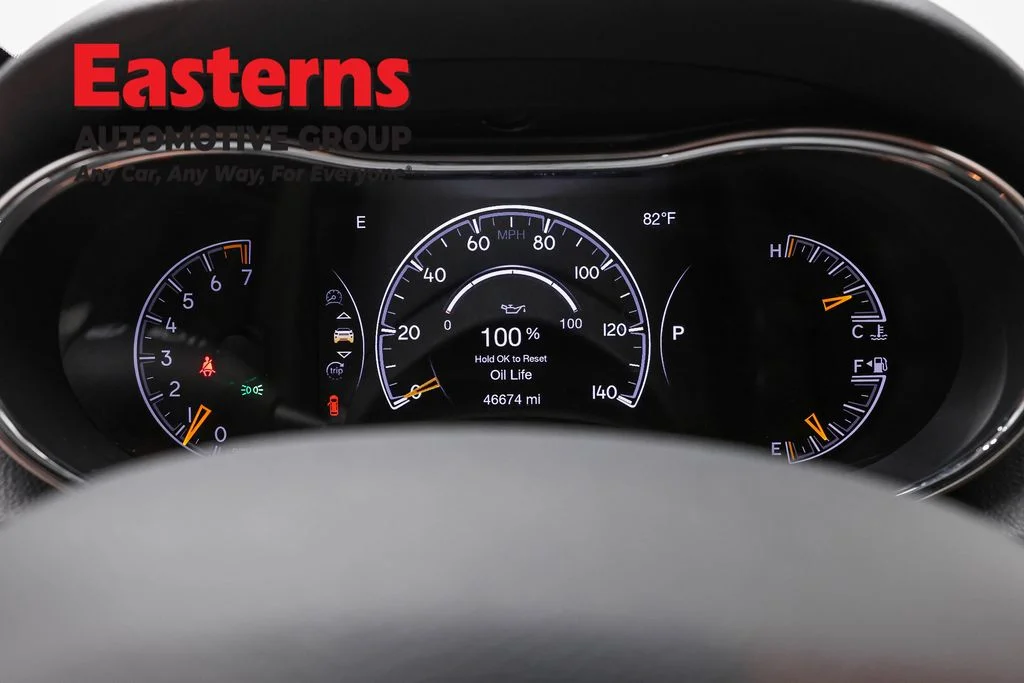 Used 2021 Black Jeep Laredo E image 18