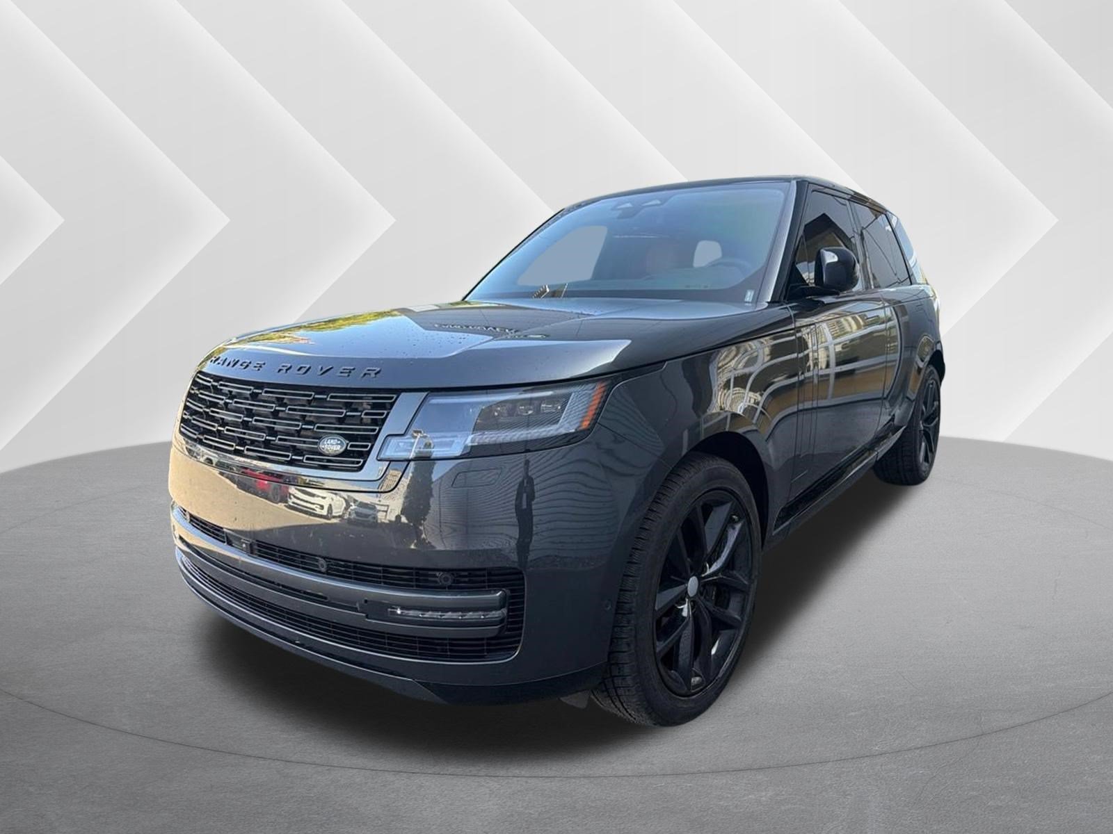 Used 2025 Carpathian Gray Premium Metallic Land Rover SE image 1