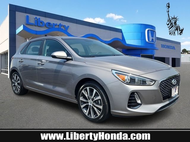 2020 Hyundai Elantra GT GT Auto's photo