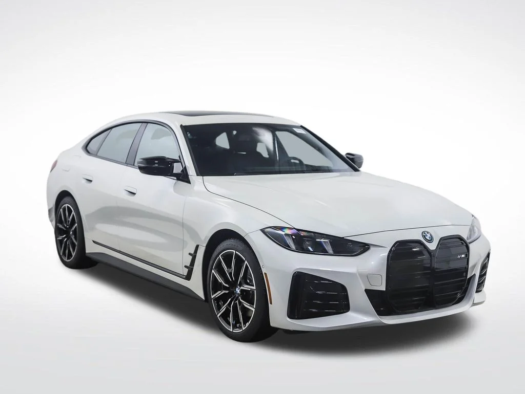 2025 BMW i4 M50 - Photo 7