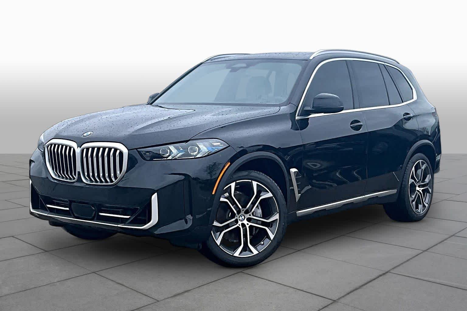 Used 2026 Black Sapphire Metallic BMW xDrive40i image 2