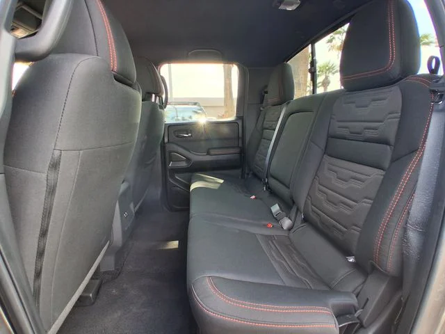 2025 Nissan Frontier PRO-4X - Photo 18