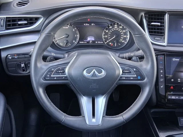 Used 2025 Black INFINITI LUXE image 10