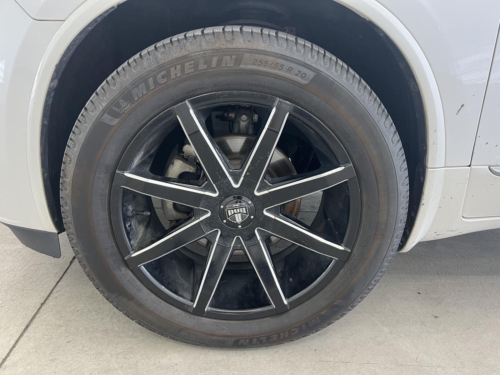 Used 2017 White Frost Tricoat Buick Premium image 7