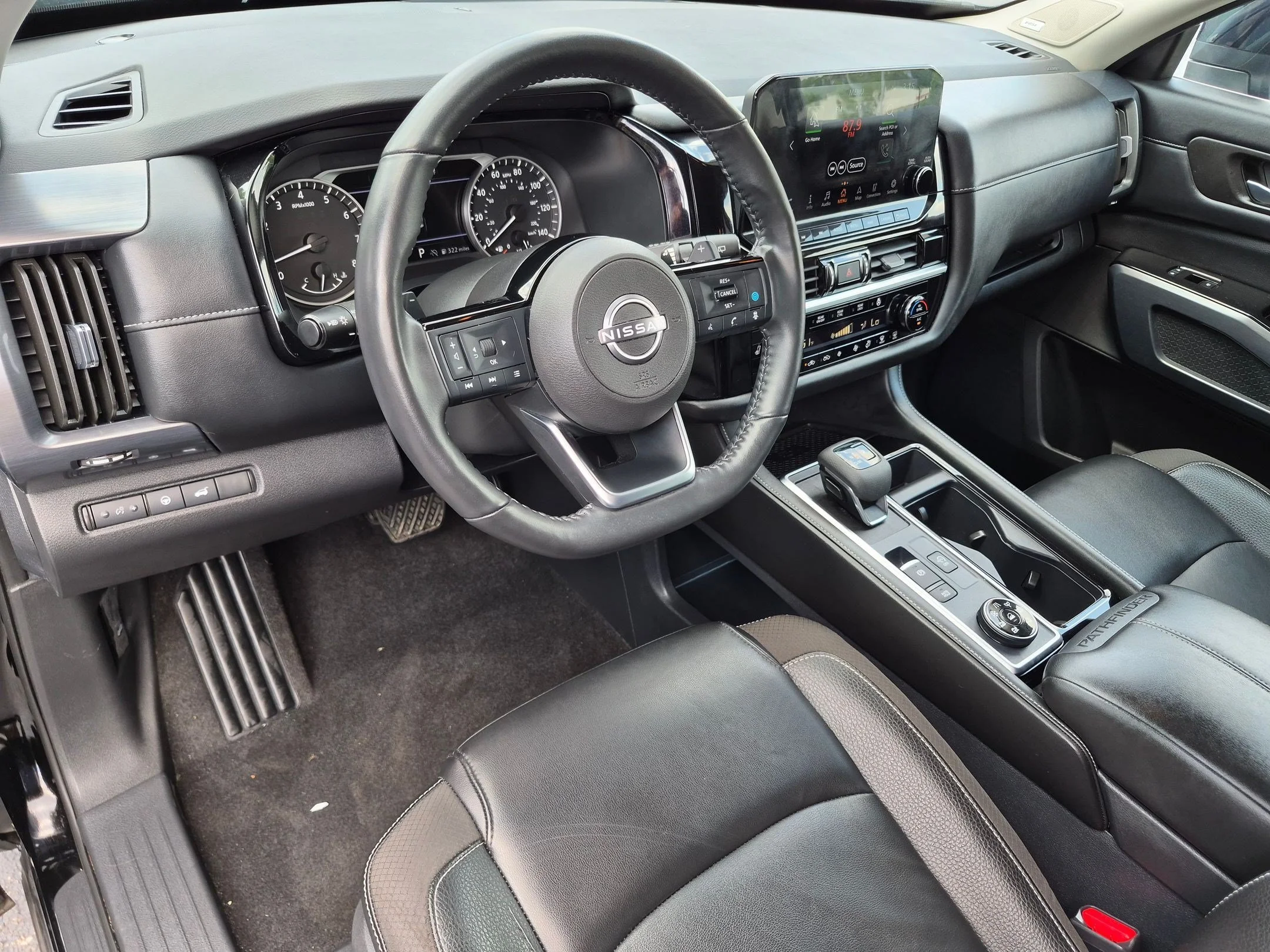 Used 2024 Super Black Nissan SL image 10