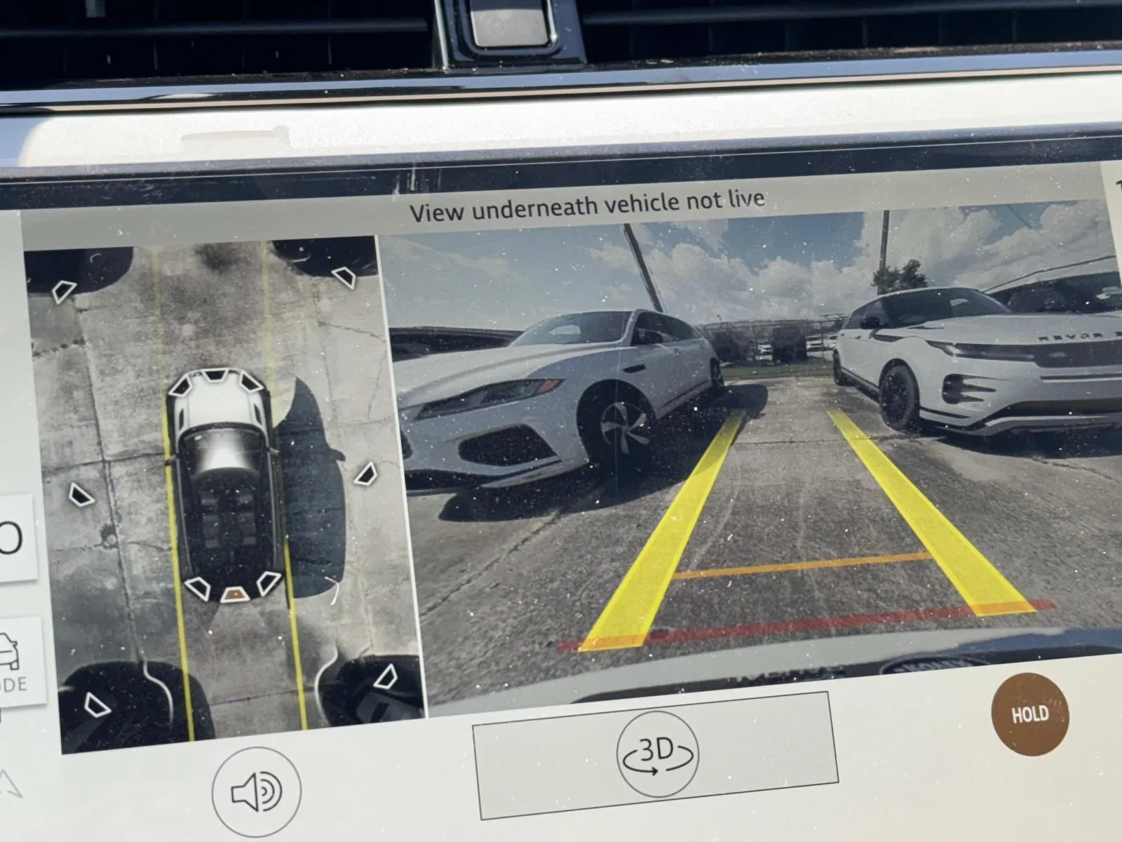 New  White Land Rover Hoxton Edition image 12