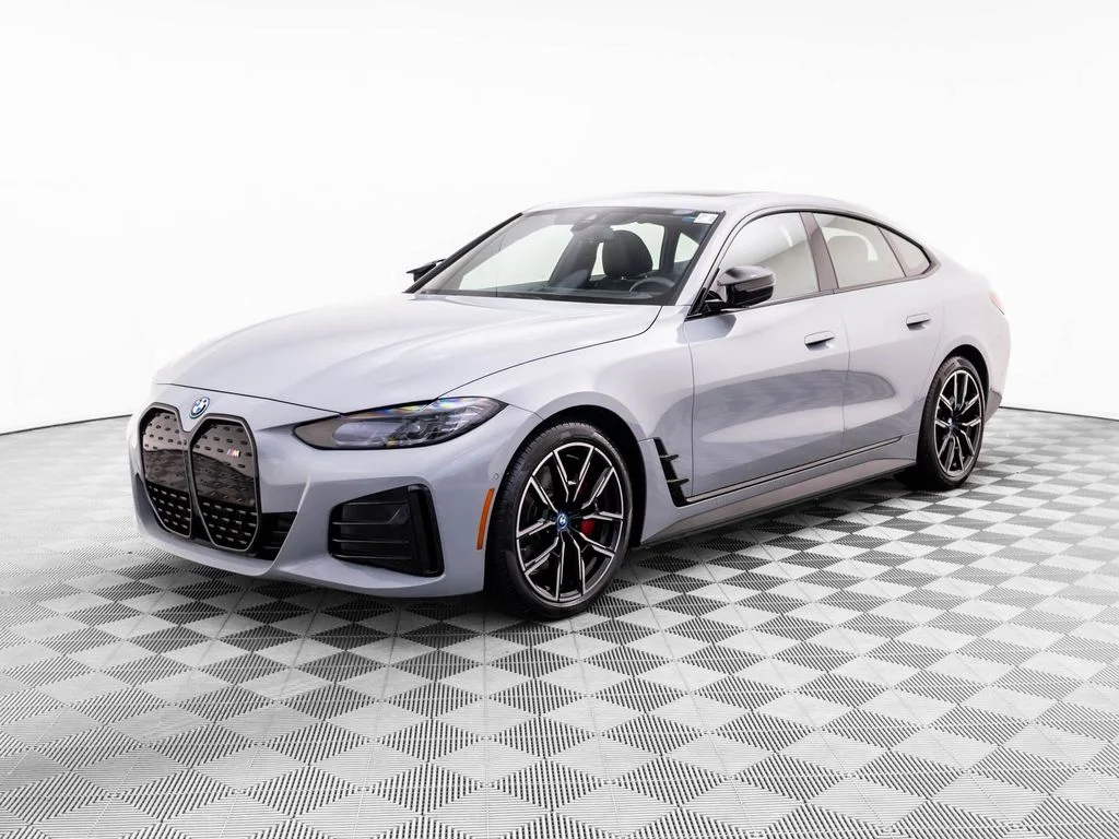 2023 BMW i4 M50's photo