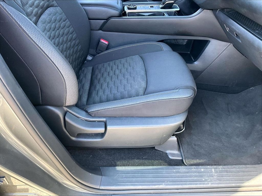 Used 2022 Gun Metallic Nissan SV image 38