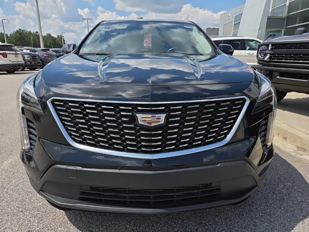 Used 2023 Black Cadillac Luxury image 3