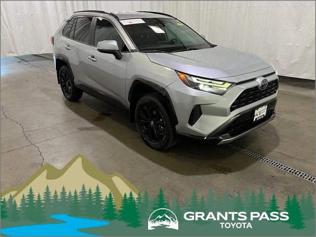 2024 Toyota RAV4 Hybrid SE