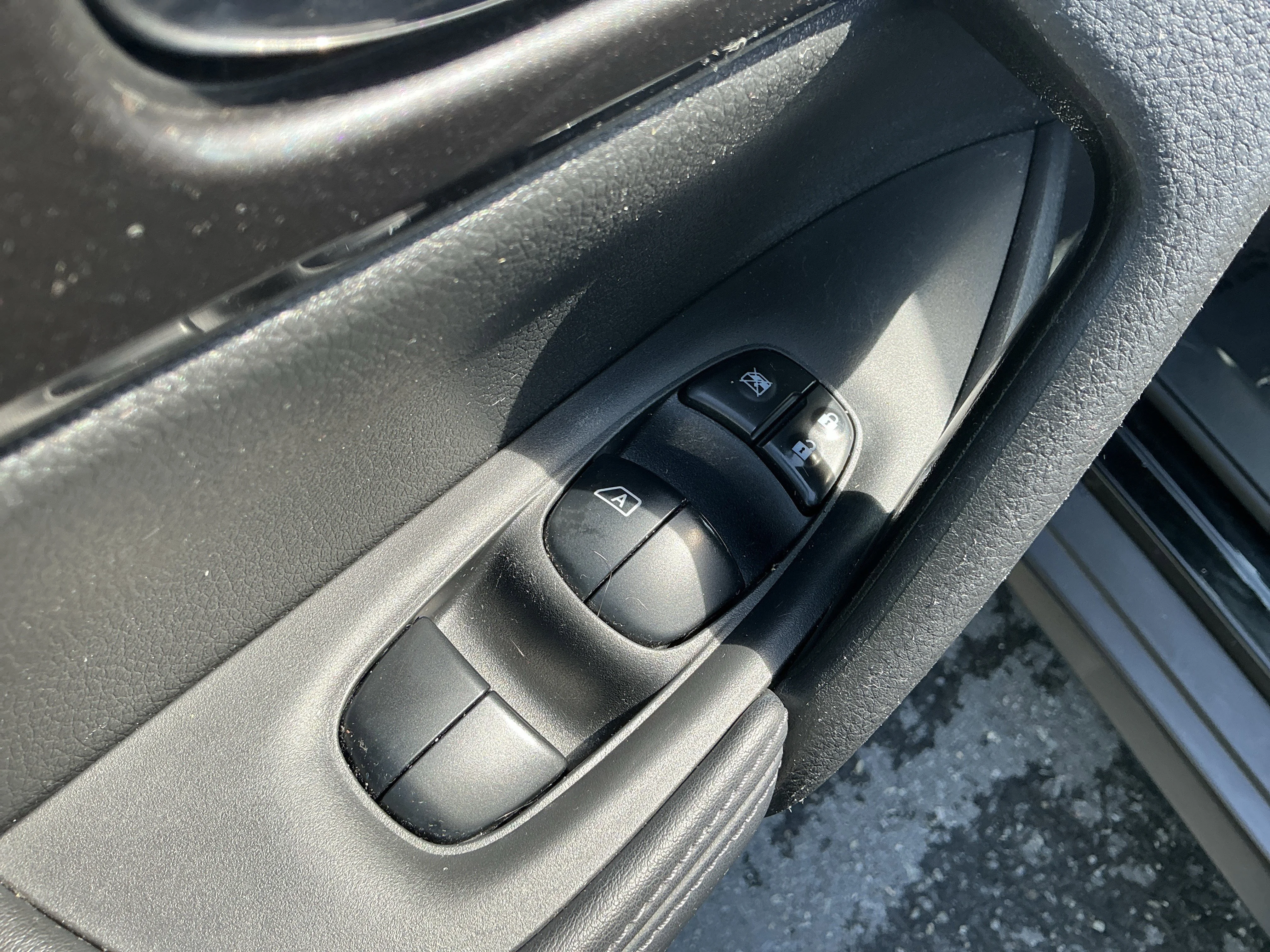 Used 2020 Magnetic Black Pearl Nissan SV image 19