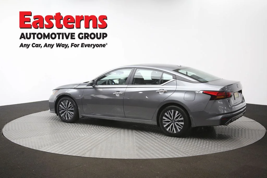 Used 2023 Gray Nissan 2.5 SV image 62