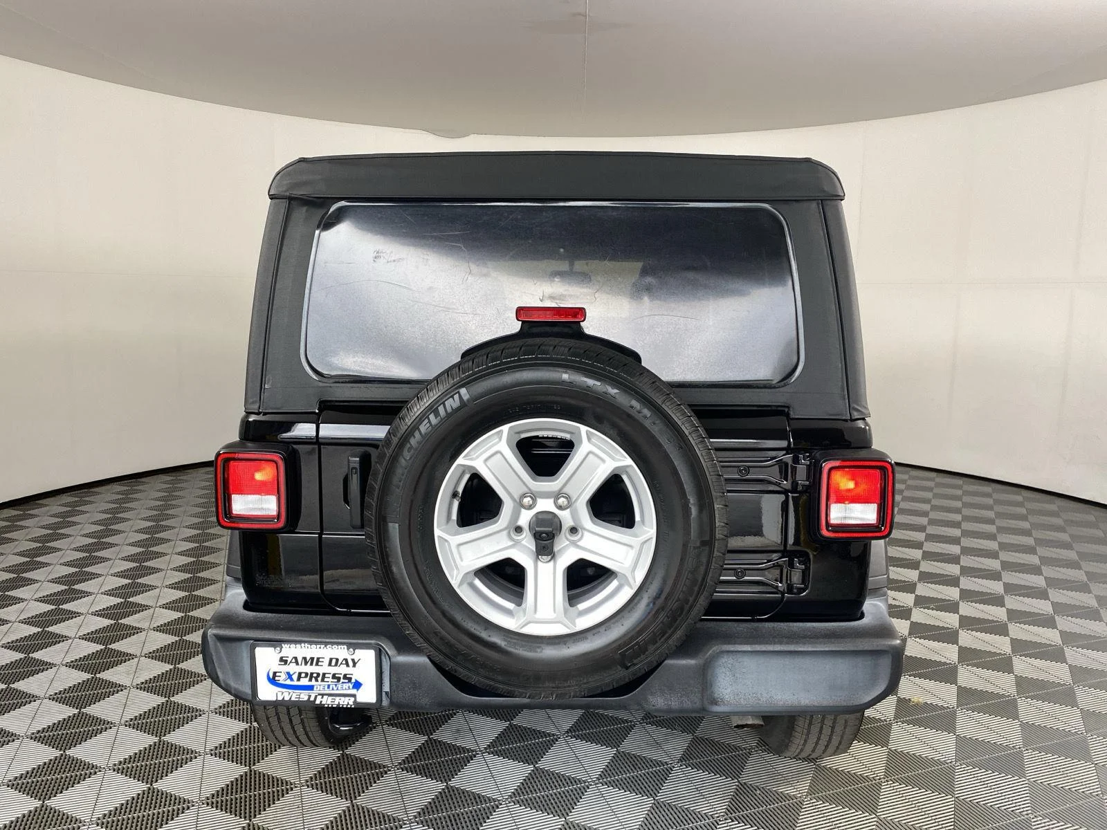 Used 2022 Black Clearcoat Jeep Unlimited Sport S image 10