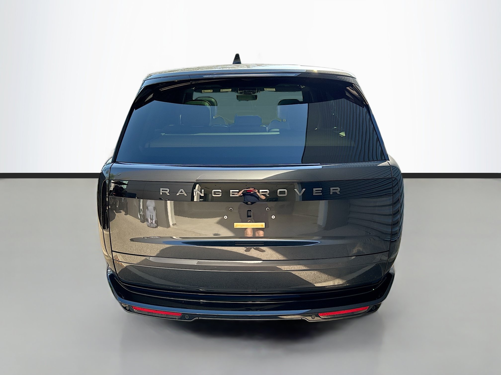 Used 2025 Gray Land Rover SE image 5
