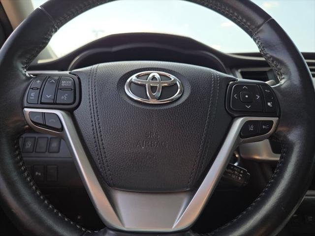 Certified Used 2018 BLIZZARD PEARL Toyota  image 37
