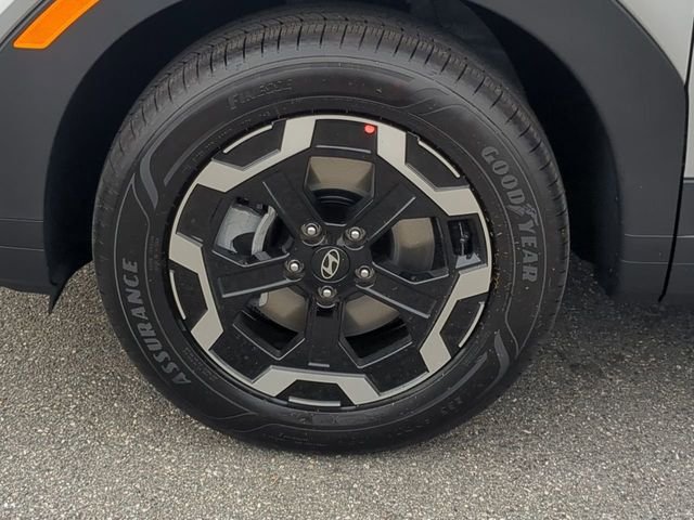 New 2026 Silver Hyundai SEL FWD image 31