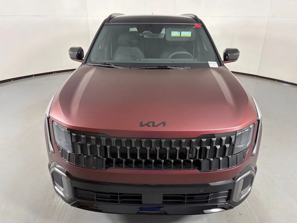 New 2027 Magma Red Matte Kia X-Line SX image 3
