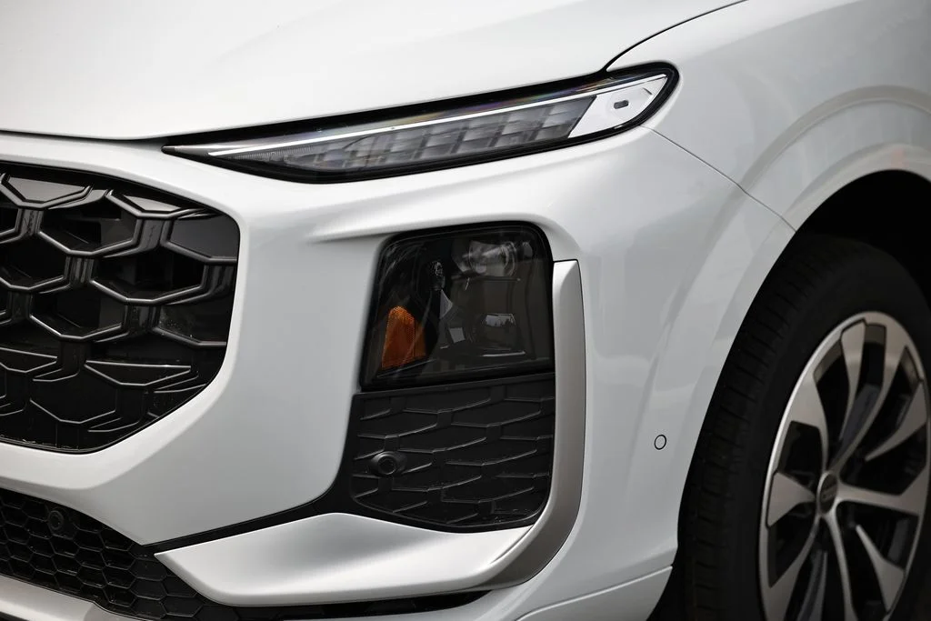 New 2026 Glacier White Metallic Audi S line image 12