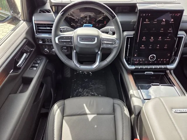 2026 GMC Yukon XL Denali - Photo 10