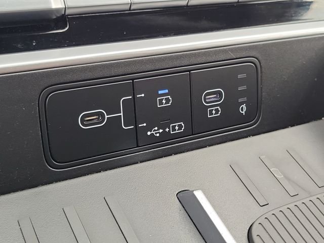 Certified Used 2025 White Hyundai SEL image 12