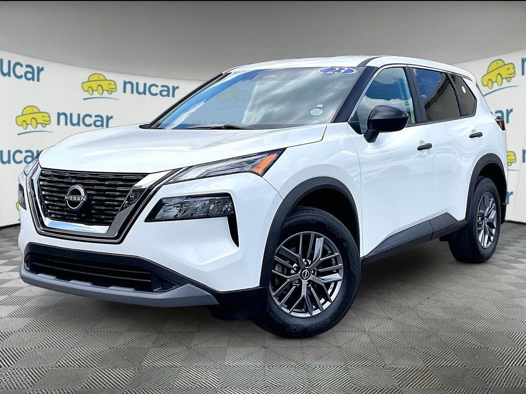 Used 2023 White Nissan S image 3