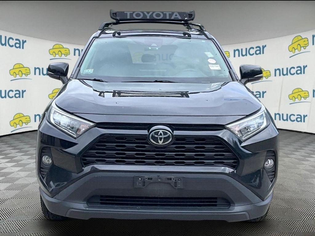 Used 2019 Black Toyota XLE image 2