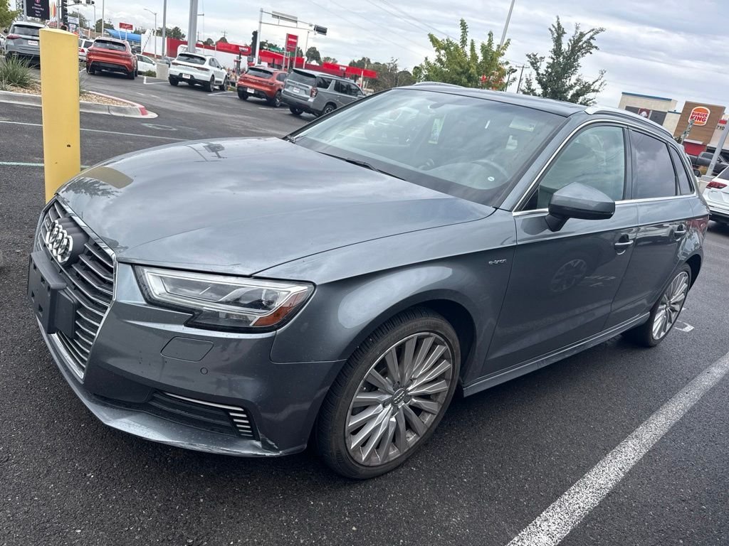 Used 2017 Gray Audi 1.4T Premium image 2