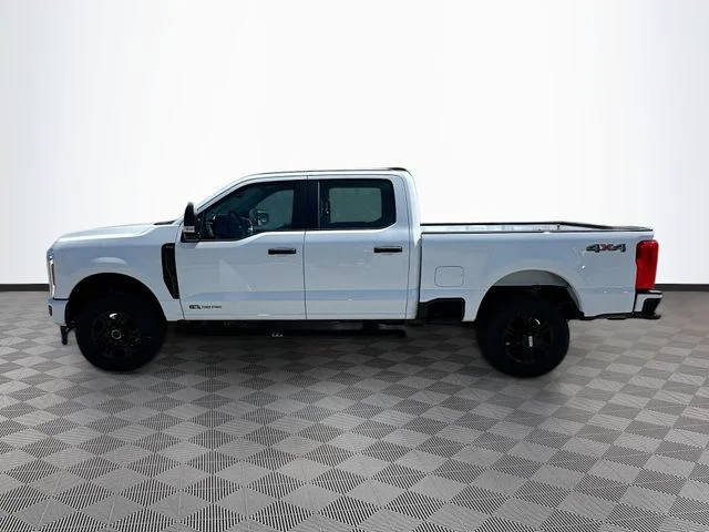 New 2026 Oxford White Ford XL image 3