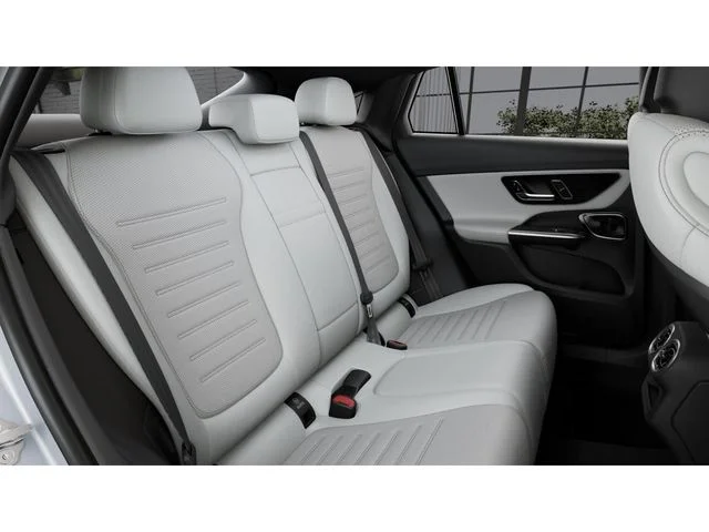 New 2027 White Mercedes-Benz GLC 300 image 5