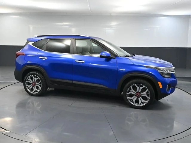 Used 2021 Blue Kia SX image 3