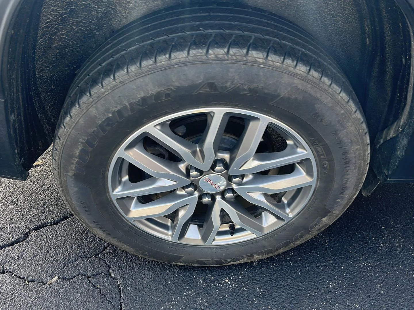 Used 2019 SUMMIT WHITE GMC SLE image 33