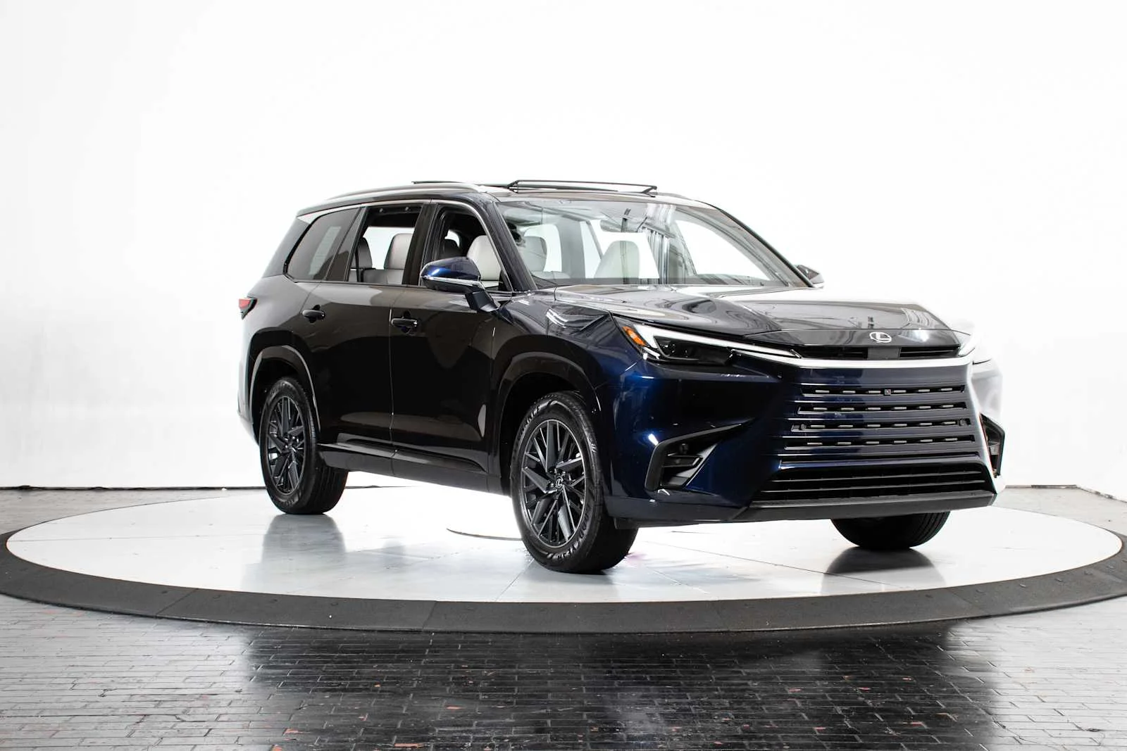 Certified Used 2024 NIGHTFALL MICA Lexus Premium image 9