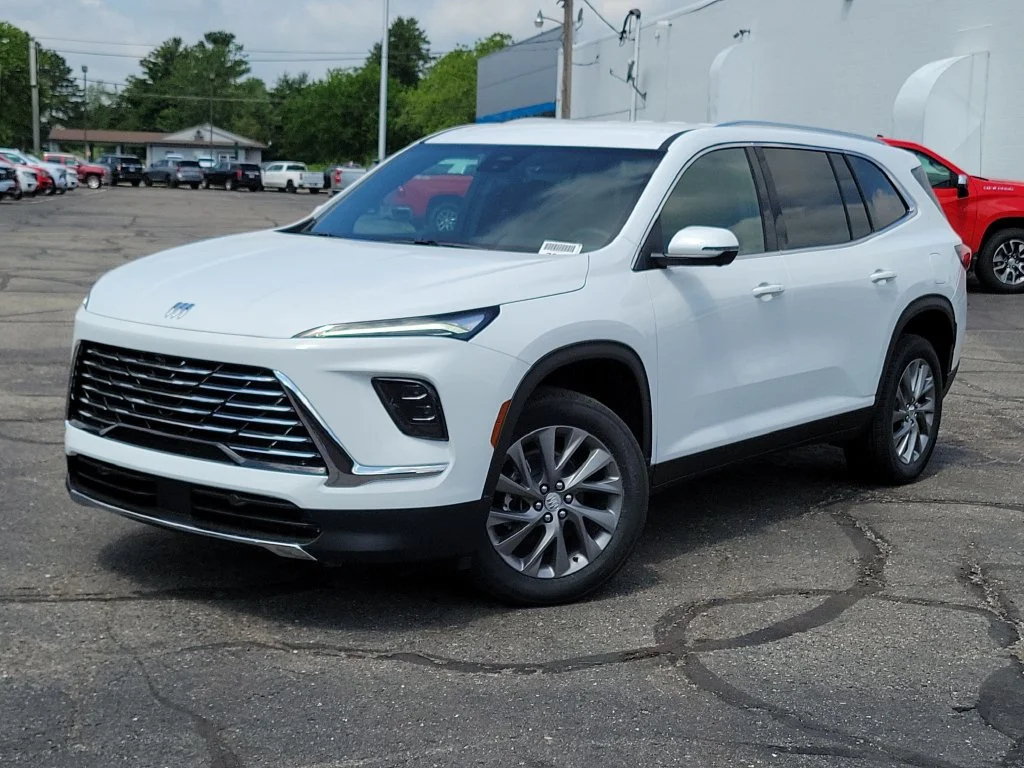 New 2026 Summit White Buick Preferred image 30