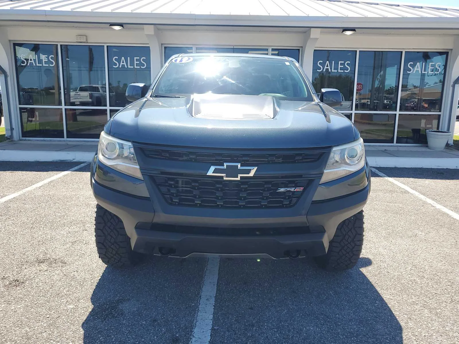 Used 2019 SHADOW GRAY METALLIC Chevrolet 4WD ZR2 image 12