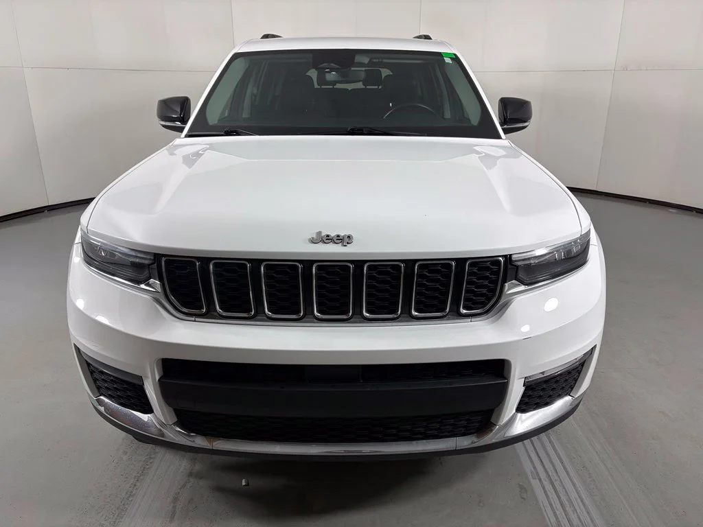 Used 2021 White Jeep Limited image 3