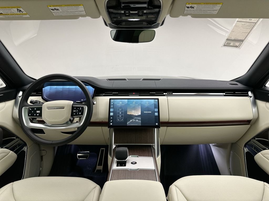 New 2026 Belgravia Green Metallic Land Rover SE image 8