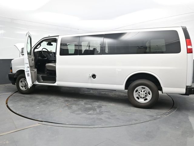Used 2024 White Chevrolet LS image 43