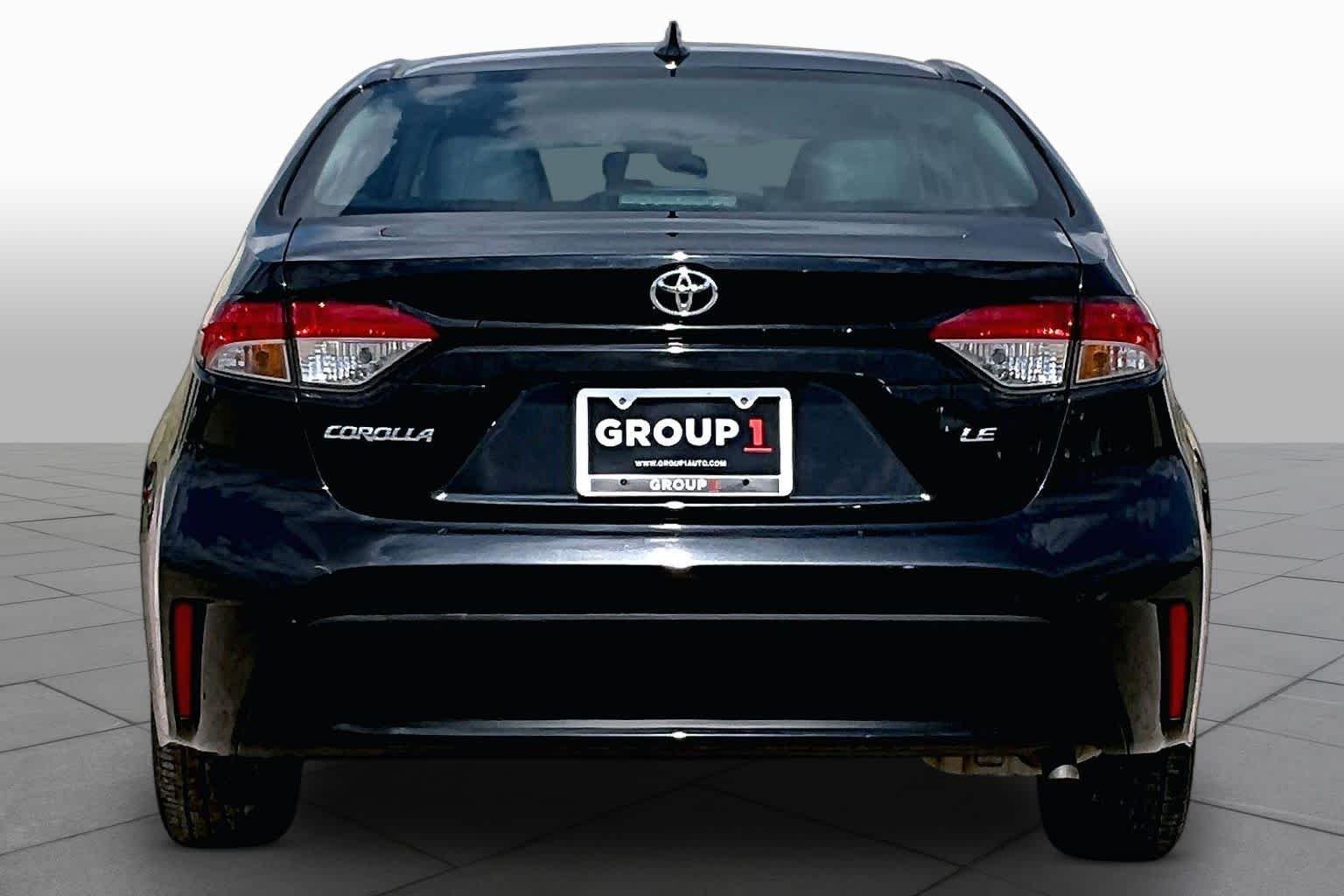 Used 2020 Black Sand Pearl Toyota LE image 5