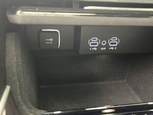 Used 2023 Baltic Gray Metallic Clearcoat Jeep  image 27