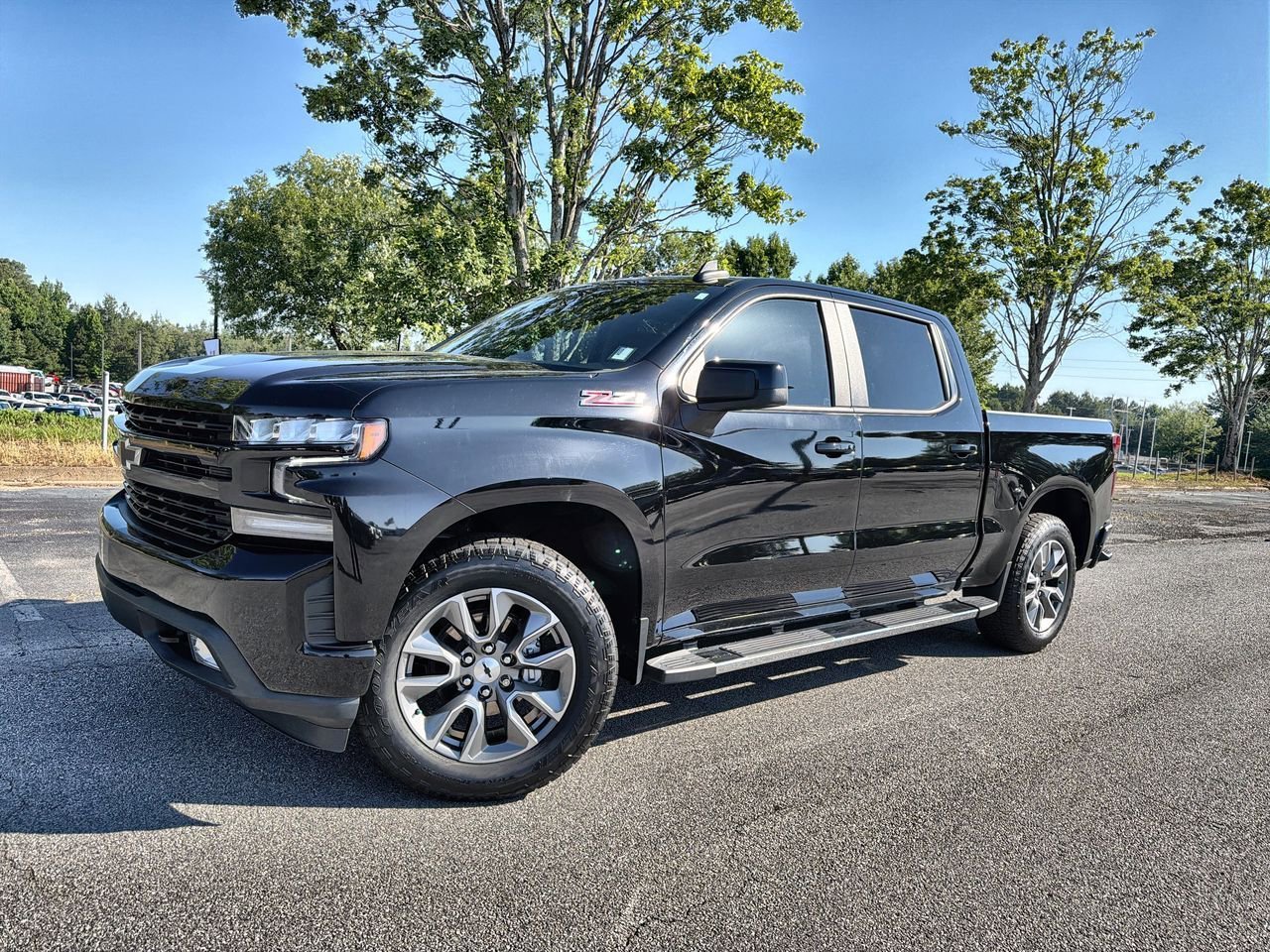 2022 Chevrolet Silverado 1500 RST 4X4 Crew Cab Short Box's photo