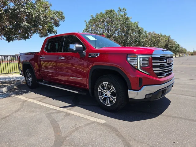 2025 GMC Sierra 1500 SLT
