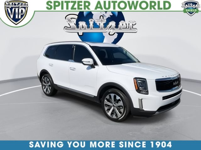 Used 2022 White Kia S image 3