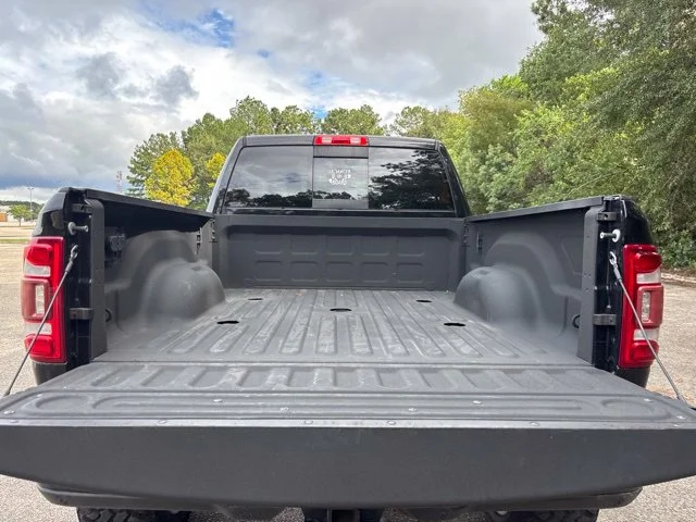 Used 2022 Black Ram Laramie image 10