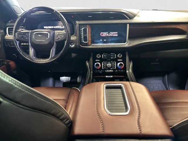 Used 2023 Silver GMC Denali Ultimate image 11