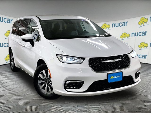 2023 Chrysler Pacifica Hybrid Touring L