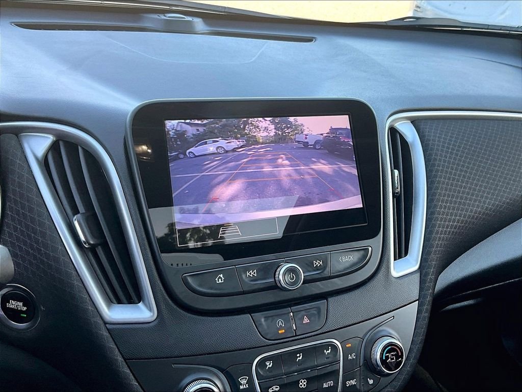 Used 2022 Gray Chevrolet LT image 18