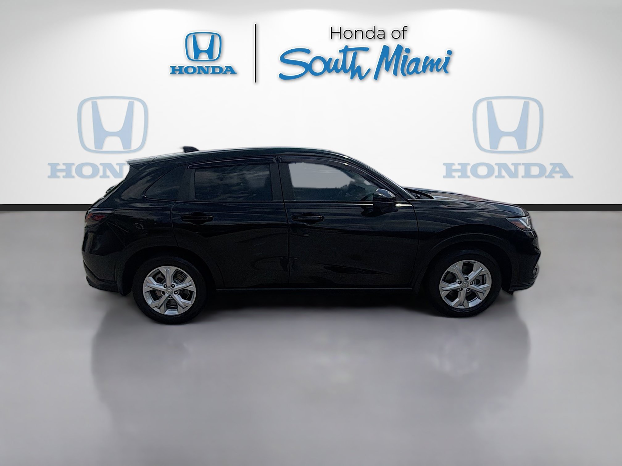 Used 2024 Crystal Black Pearl Honda LX image 8