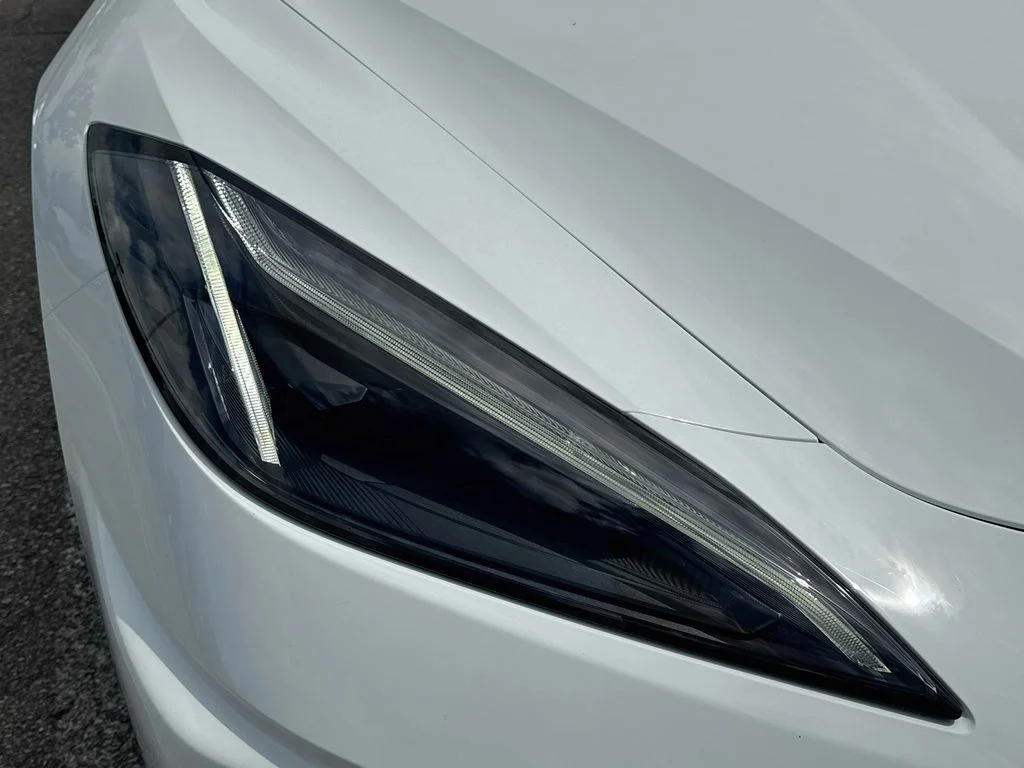 Used 2020 White Chevrolet Stingray image 36