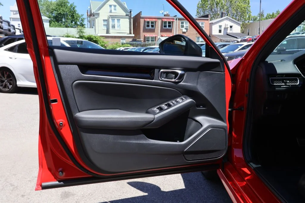 Certified Used 2025 Rallye Red Honda Sport image 17